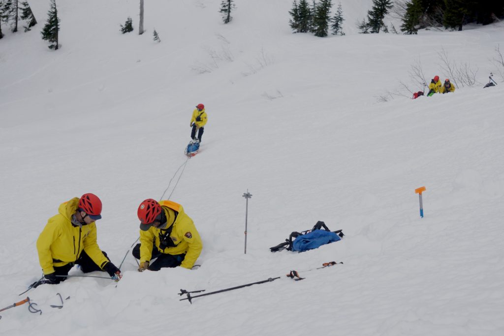 snow anchor with a traverse